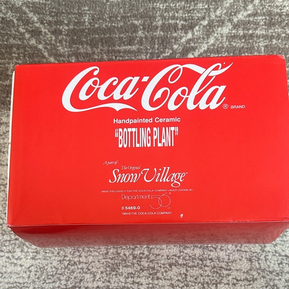 DEPT 56 SNOW VILLAGE:Coca-Cola Red Ceramic Bottling Plant 💥BRAND NEW💥